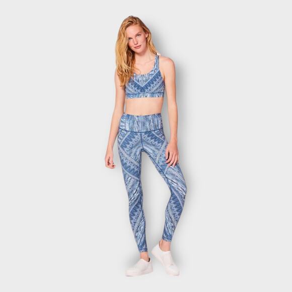 Lululemon Energy Bra – Central Saint Martins Collab | Size 6 - Picture 8 of 8